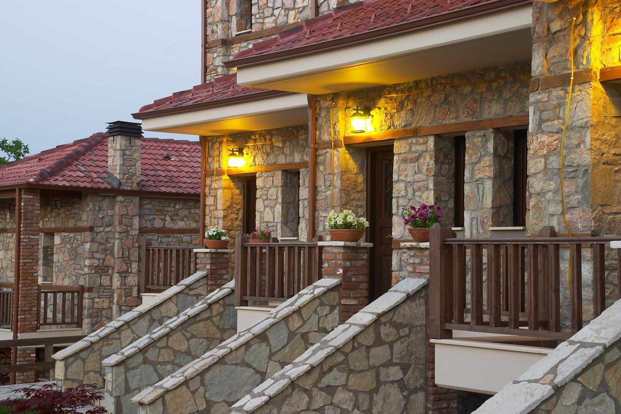 Aiolides Hotel Kalivia  Exterior photo